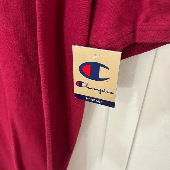 Champion Men's Red T-Shirt brand new size medium - Picture 3 of 4